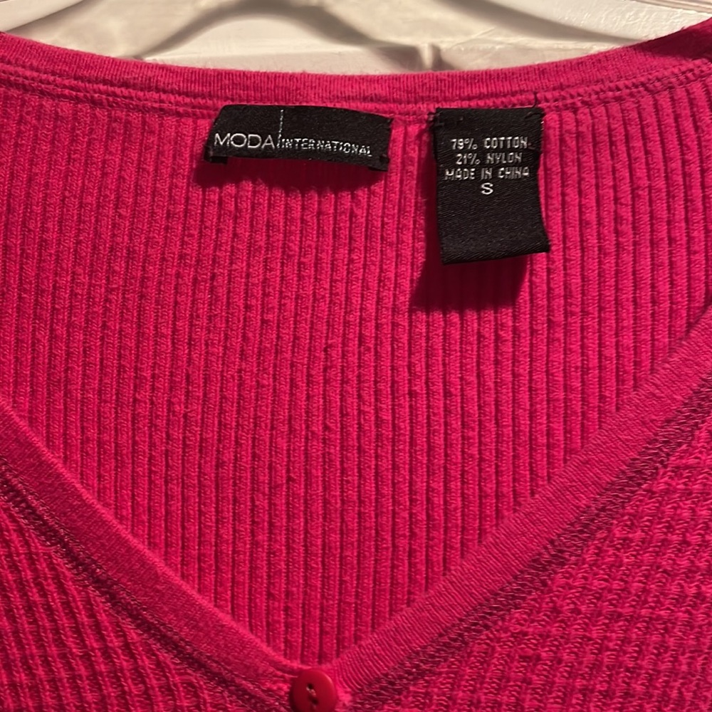Moda International Hot Pink button up thermal, Size S - Picture 2 of 3